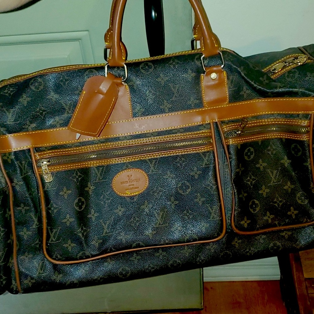 Not Authentic Louis Vuitton duffle bag